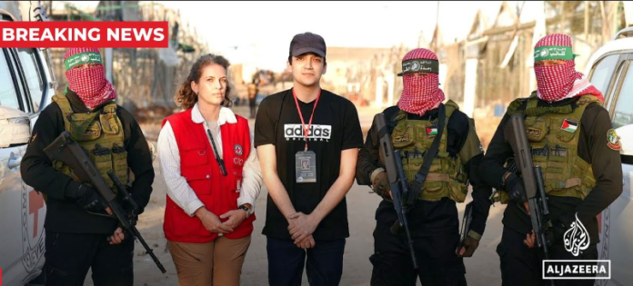 Alexander fue sacado de su base militar en el sur de Israel durante la incursión liderada por Hamás en Israel el 7 de octubre de 2023