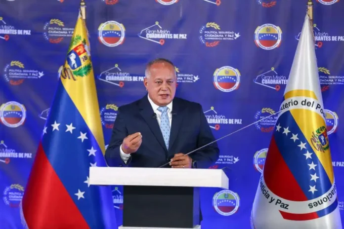 El vicepresidente sectorial de Política, Seguridad Ciudadana y Paz, Diosdado Cabello, en rueda de prensa
