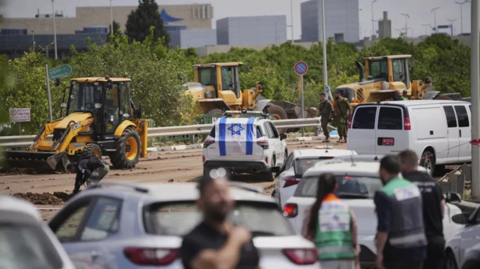Los rebeldes hutíes, respaldados por Irán, se atribuyeron la responsabilidad del ataque