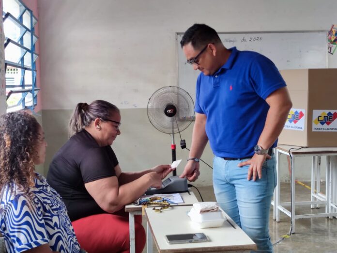 El alcalde de Peña instó a la ciudadanía a cumplir con el compromiso de votar