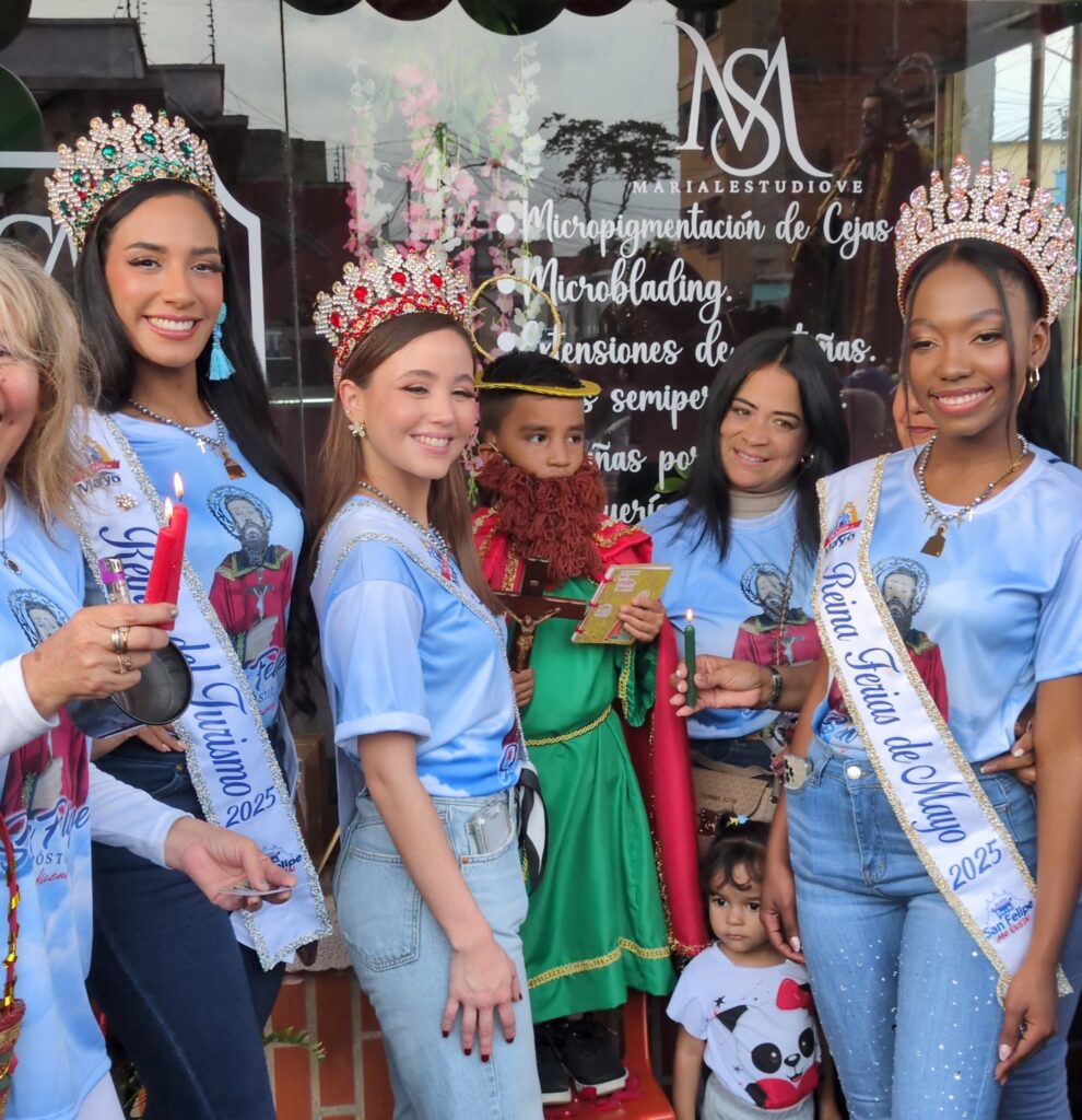 Las reinas de la Feria de Mayo compartieron con la feligresía
