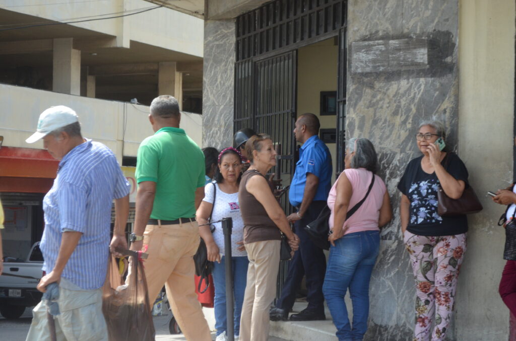 Para el ciudadano común es muy difícil ahorrar ante tan bajo ingreso