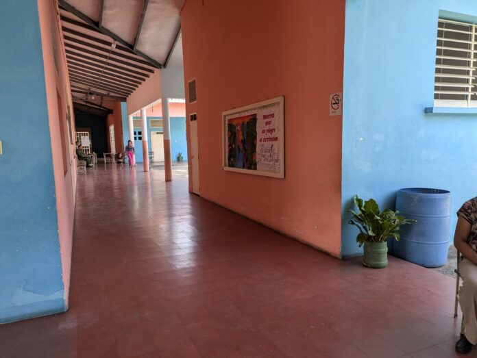 Como ha sido el panorama en prácticamente toda la geografía yaracuyana, no se observan colas en los centros.