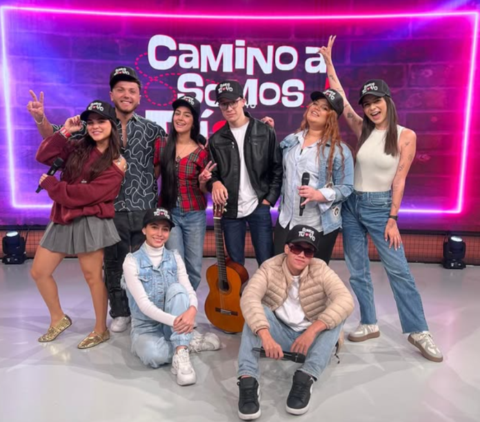 Varios jóvenes ha recibido la gorra de preclasificados al reality
