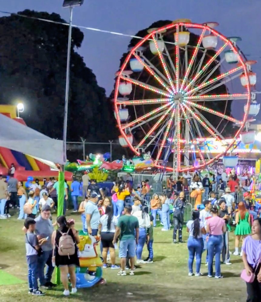No podían faltar la atracciones mecánicas