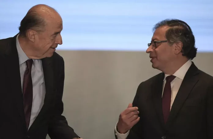 Leyva fue el primer canciller en el Gobierno de Petro
