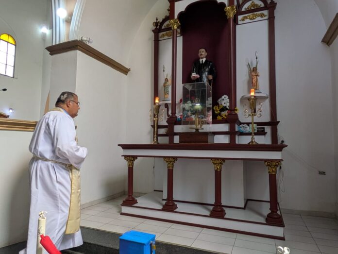 En Chivacoa, municipio Bruzual, está el Santuario Diocesano Dr. José Gregorio Hernández