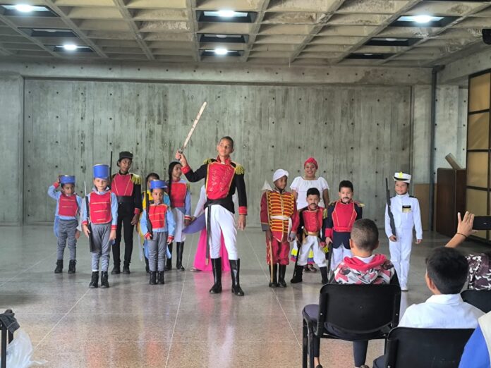 Actores de diversas edades estuvieron en escena