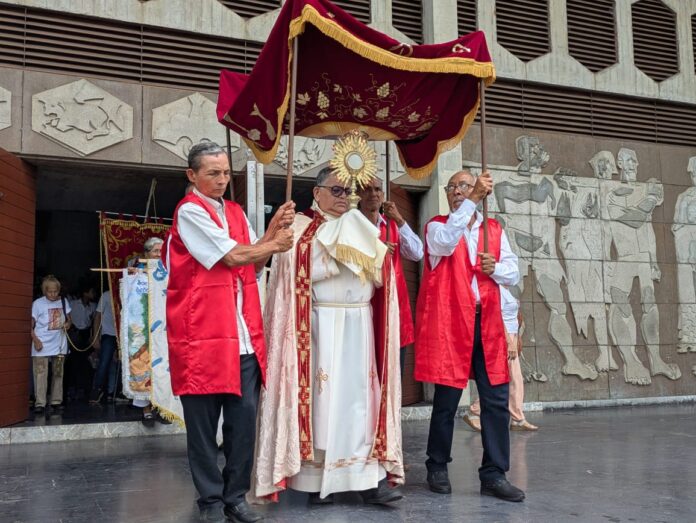 En los diversos templos realizaron actividades para celebrar la fecha