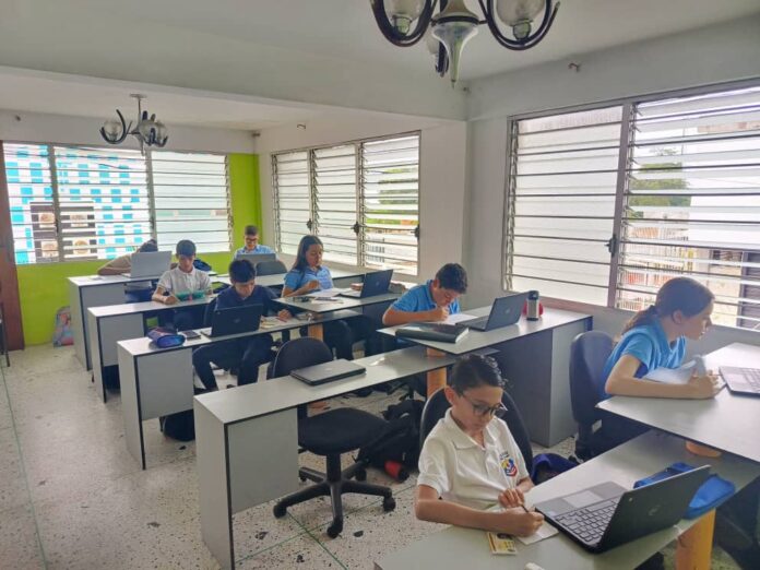 La evaluación fue realizada de manera online