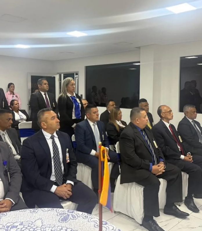 Autoridades estuvieron presentes en el acto, entre ellos los de la Redip central