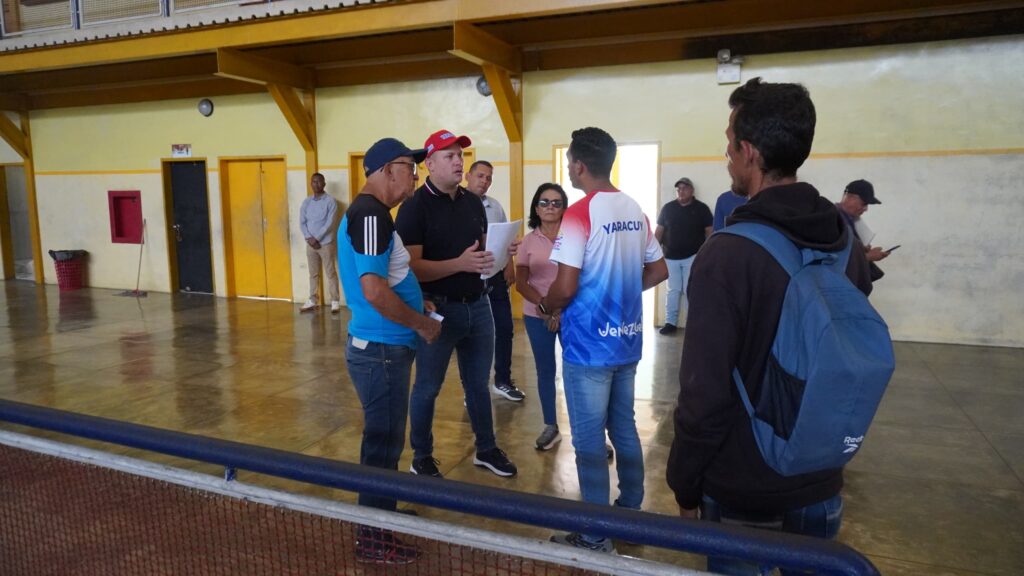 Intoci evaluó las condiciones de los espacios deportivos