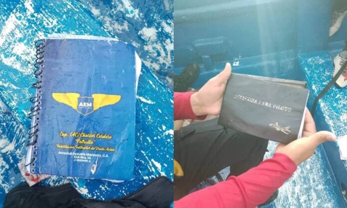 Entre los materiales recuperados se encuentran documentos oficiales de la aeronave