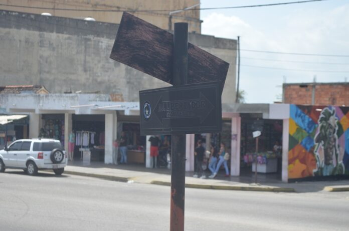 Muchas señalizaciones no se pueden leer con facilidad