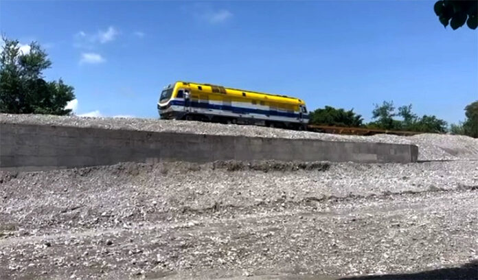 Destacaron que este proyecto busca optimizar el transporte de mercancías en el eje centroccidental del país