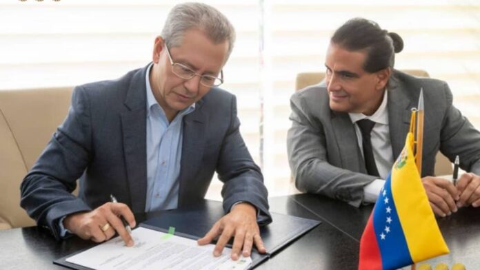 Los ministros Julio León Heredia (Agricultura y Tierras) y Alex Saab (Industrias y Producción Nacional) destacaron que esta alianza forma parte de las acciones concretas para la recuperación del aparato productivo nacional