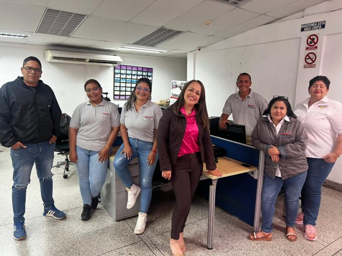 Quevedo expresó sentirse muy orgullosa de su equipo de periodistas integrado por: Yecenia Medina, Yasmery Villalobos, César Montes, Patricia Torres, Yannelis Espinoza y Danny Márquez