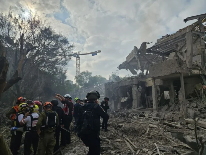 Los continuos ataques con misiles iraníes golpean Israel, mientras las defensas aéreas fallan por completo Foto cortesía Quds Network