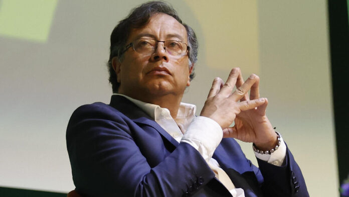 Petro acusa a Leyva de los presuntos delitos de conspiración, traición a la patria, calumnia e instigación a delinquir