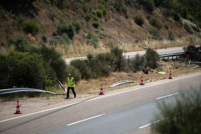 El lugar del accidente de coche en el que murieron el jugador del Liverpool Diogo Jota y su hermano en la ciudad noroccidental de Zamora, 3 de julio de 2025