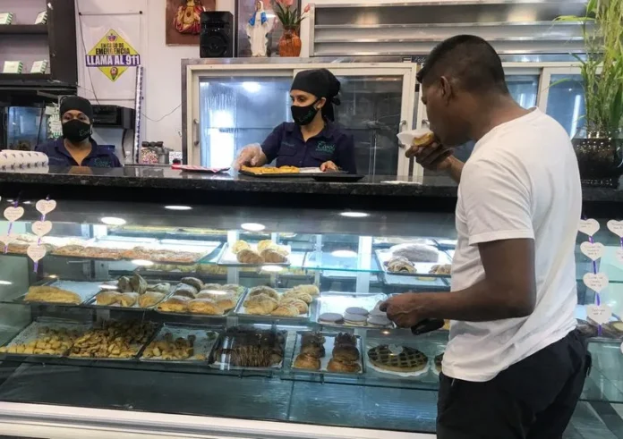 El sector tiene casi 300.000 trabajadores directos que dependen de las panaderías