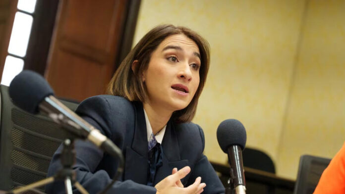 Sarabia fue una ficha clave en la campaña de Petro de 2022, convirtiéndose en la mano derecha y una de las personas más cercanas del Jefe de Estado