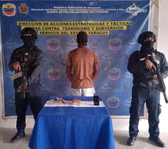 Al investigado le encontraron un envoltorio de marihuana de gran tamaño