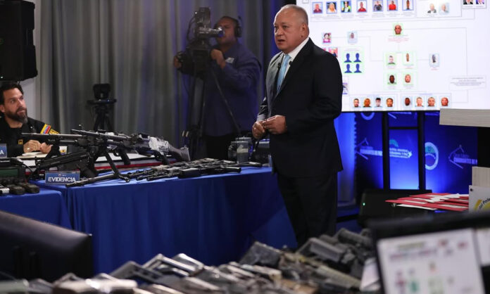 Cabello dijo que entre los detenidos está el presunto testaferro de Gerson Parra, quien sería el encargado de “comprar y pagar las armas”