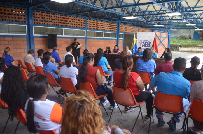 La formación estará a cargo de más de 15 docentes pertenecientes a ambas instituciones