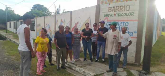 Vecinos han denunciado en Corpoelec, no les dan respuesta