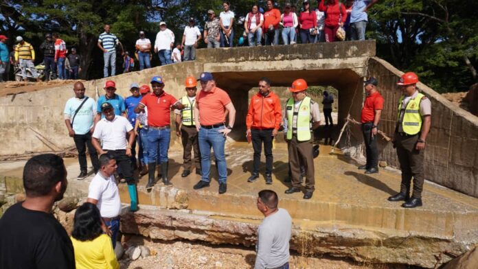 El mandatario regional inspeccionó los daños ocasionados por las lluvias en Monge