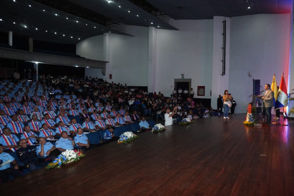 Intoci anunció dotación de patrullas y uniformes a los funcionarios