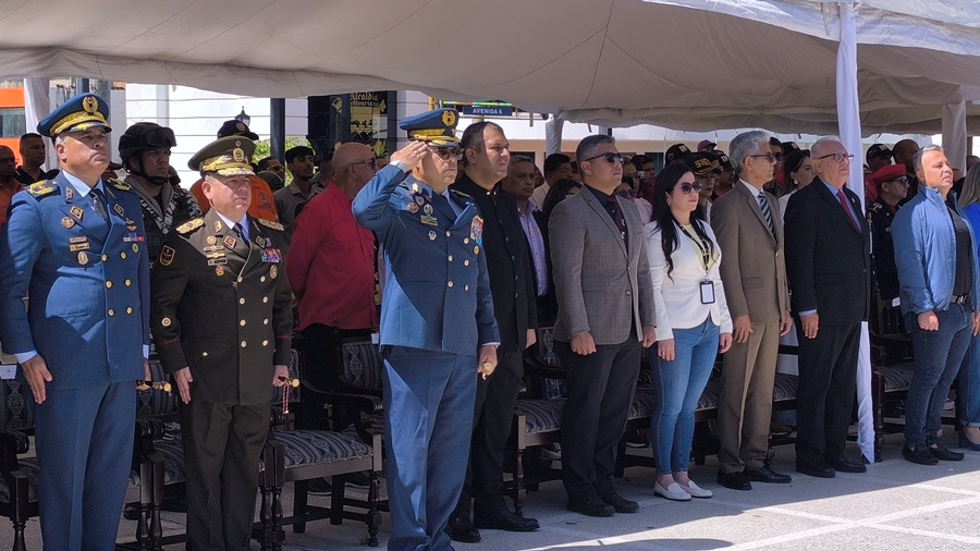 Participaron autoridades cívicas y militares