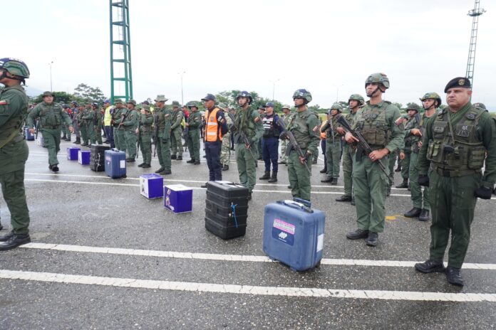 Para el despliegue radial fue activada la Operación República, integrada por 7.500 funcionarios de la Fuerza Armada Nacional Bolivariana
