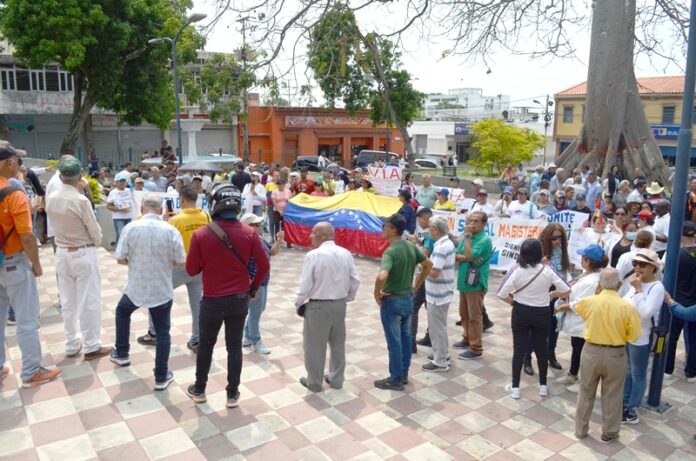 Los docentes estadales siempre han exigido sus derechos laborales