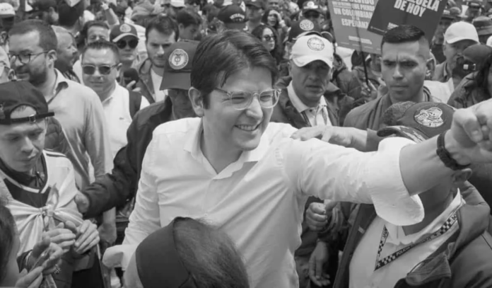 Uribe Turbay recibió tres disparos, dos en la cabeza y uno en la pierna, y permanecía en estado crítico desde el 7 de junio