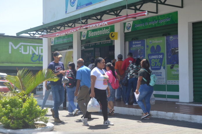 Según cálculos del Cendas, la canasta para una familia de cinco personas supera los $500