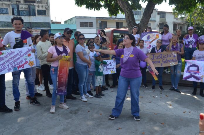 Hubo una concentración en la Plaza Don Teófilo Domínguez, en San Felipe, para exigir justicia ante el asesinato de Génesis Medina