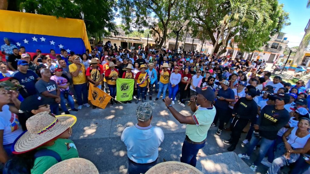 Desde Yumare le decimos: presidente Nicolás Maduro cuente con todo el apoyo", dijo Quero