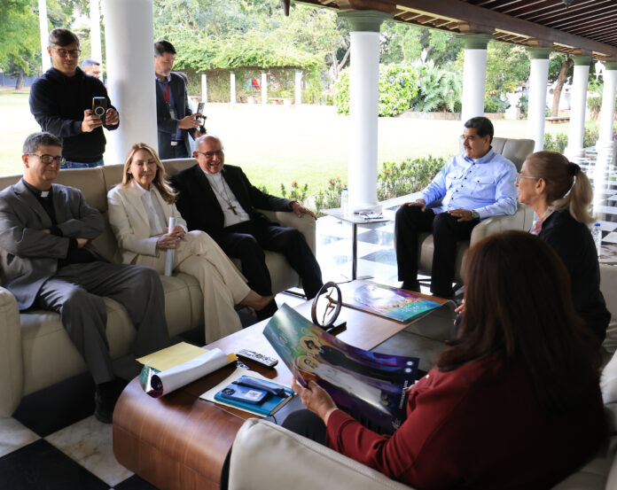 Maduro destacó que este encuentro tiene el objetivo de afinar detalles para la celebración de la fe cristiana católica