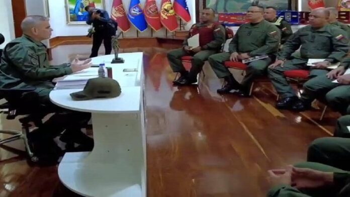 Padrino explicó que el encuentro lo sostuvo con “los nuevos mayores generales y almirantes” que fueron ascendidos el martes por el presidente Nicolás Maduro