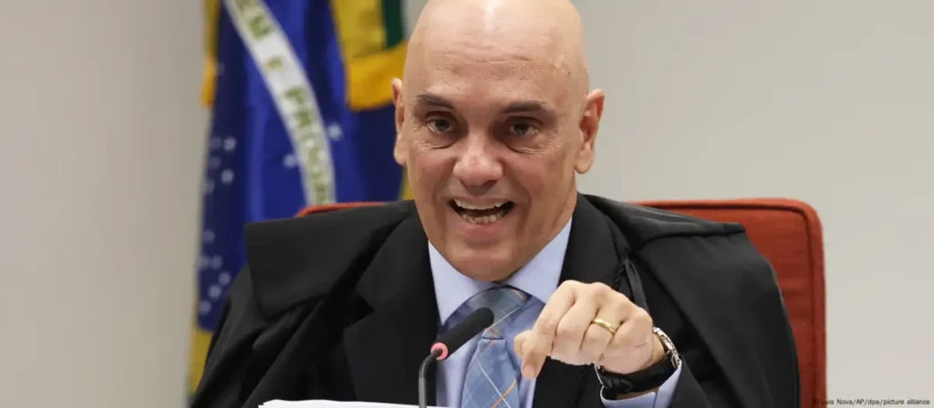 El magistrado de la Corte Suprema de Brasil Alexandre de Moraes es el instructor del juicio contra el expresidente Jair Bolsonaro por golpismo