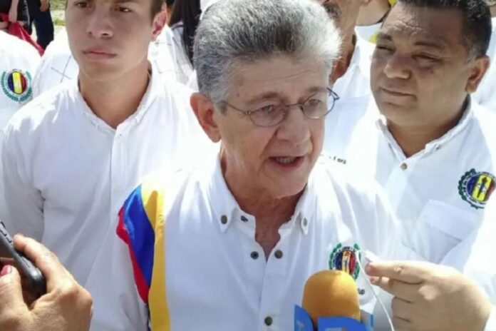 El dirigente adeco reafirmó que su partido continuará luchando por el futuro de Venezuela