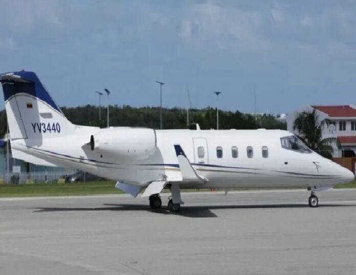 Este sería el jet privado Learjet 55 con matrícula YV3440 siniestrado