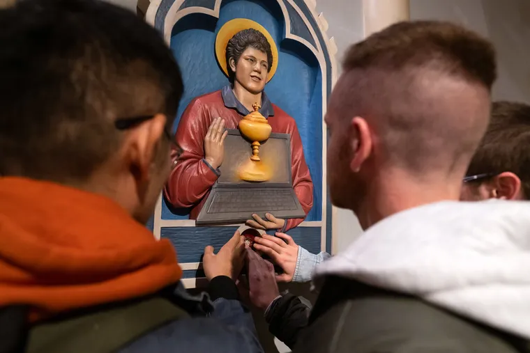 Según los expertos, la canonización de un “santo millennial” podría atraer a nuevos y jóvenes fieles a la Iglesia Católica