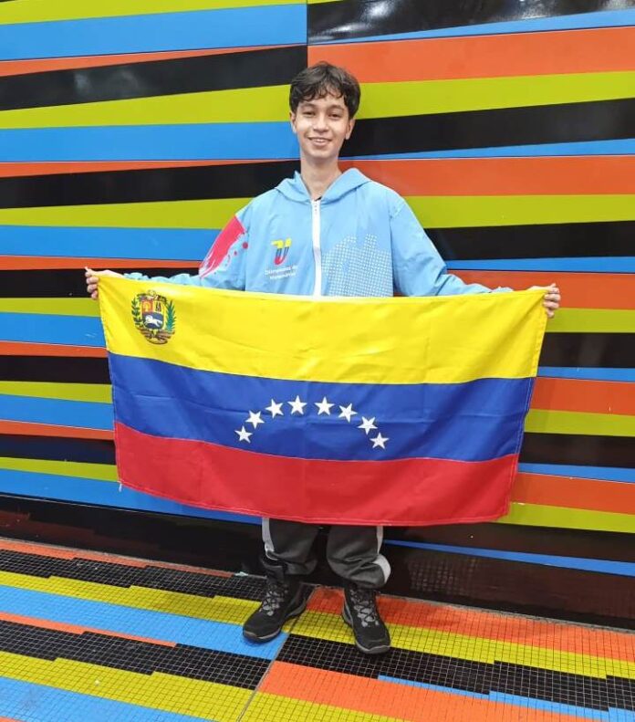 El yaracuyano es estudiante del Colegio Los Ángeles, reside en el municipio San Felipe y es un genio de los números
