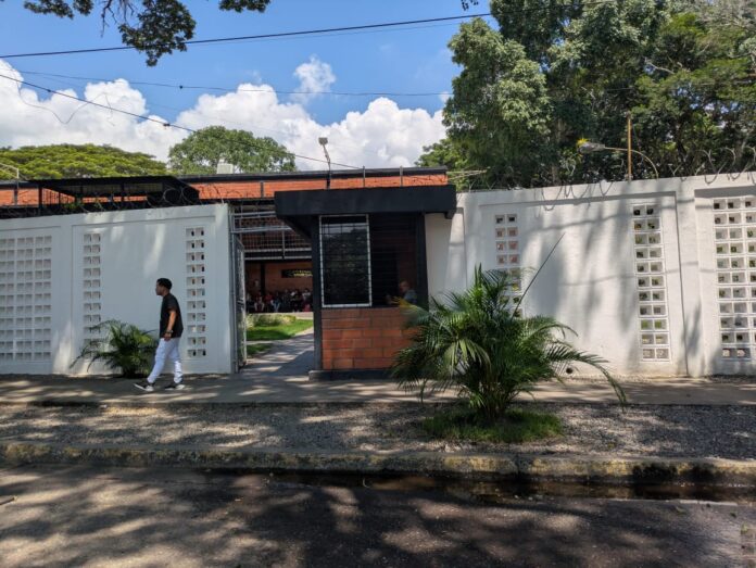 Las investigaciones por este caso iban en la etapa de juicio; sin embargo, en febrero del 2025, por una decisión judicial, fue retrocedido a la audiencia preliminar