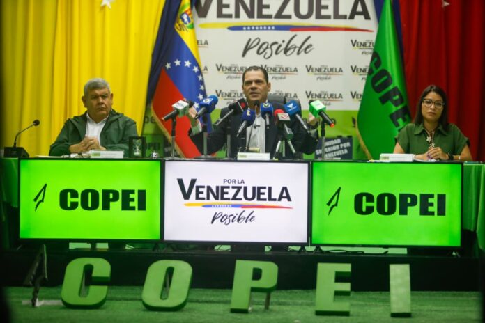 Juan Carlos Alvarado denunció que sectores políticos han difundido en redes sociales mensajes alarmistas que sugieren una inminente ruptura del orden político nacional