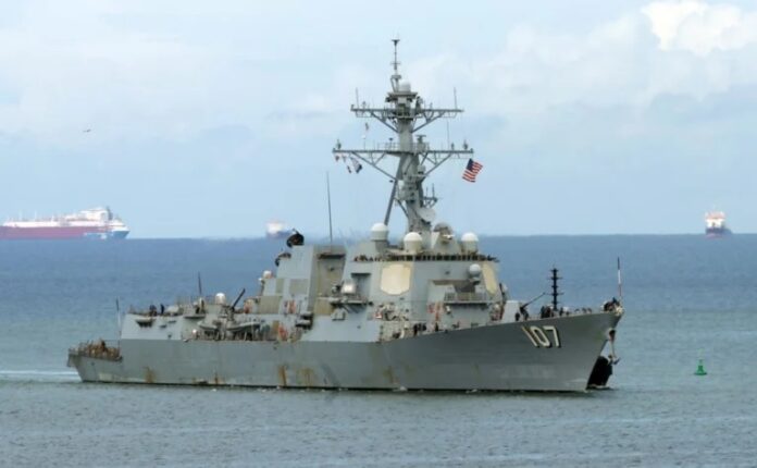 El buque USS Gravely arribó el sábado 25 de octubre al puerto de Puerto España, donde permanecerá durante cinco días El buque USS Gravely arribó el sábado 25 de octubre al puerto de Puerto España, donde permanecerá durante cinco días