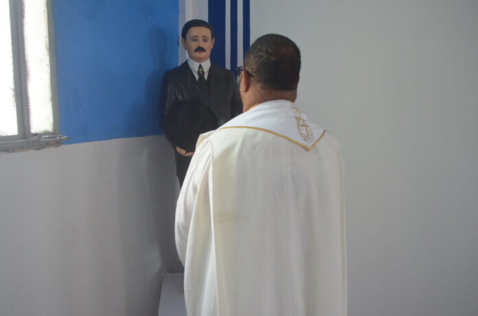 El padre Ángel Orellana, párroco de la iglesia Nuestra Señora de Coromoto en Marín, municipio San Felipe, explicó que para que los venezolanos llegaran a santos tuvieron que pasar por todo un proceso.